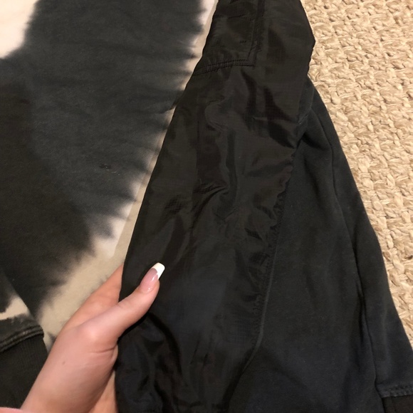 Zara sweatshirt - Picture 2 of 4